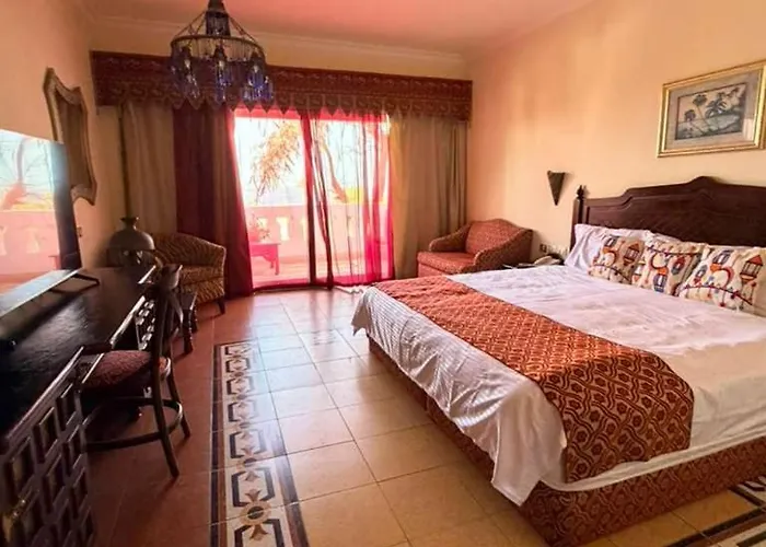 Szálloda Arabian Nights Sea View At 5*